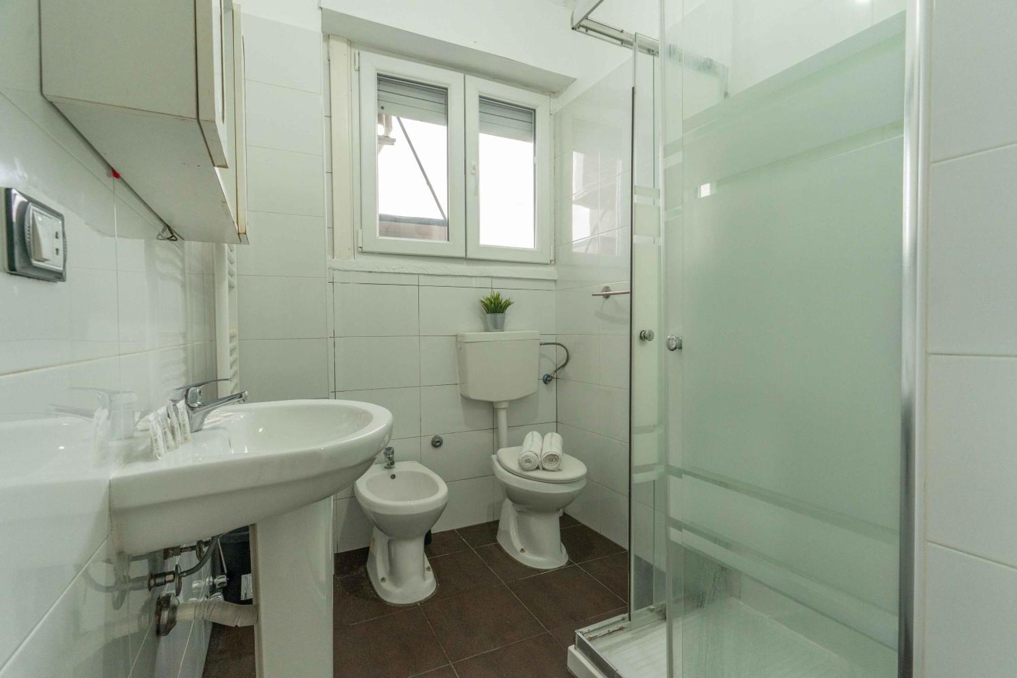Rog27-Large Apartment With Transport Close To Home- Milan Exterior photo